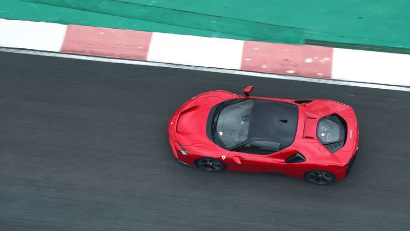 La Ferrari ibrida SF90 Stradale