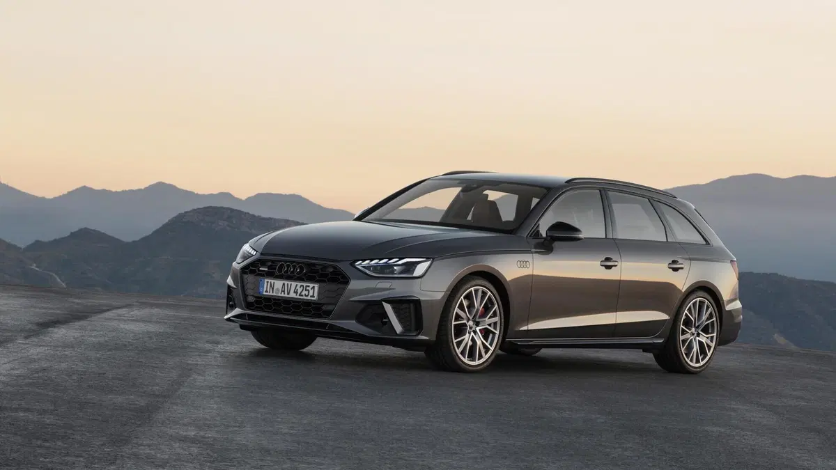 Audi A4 Avant 40 TFSI quattro S tronic Business Advanced (8)