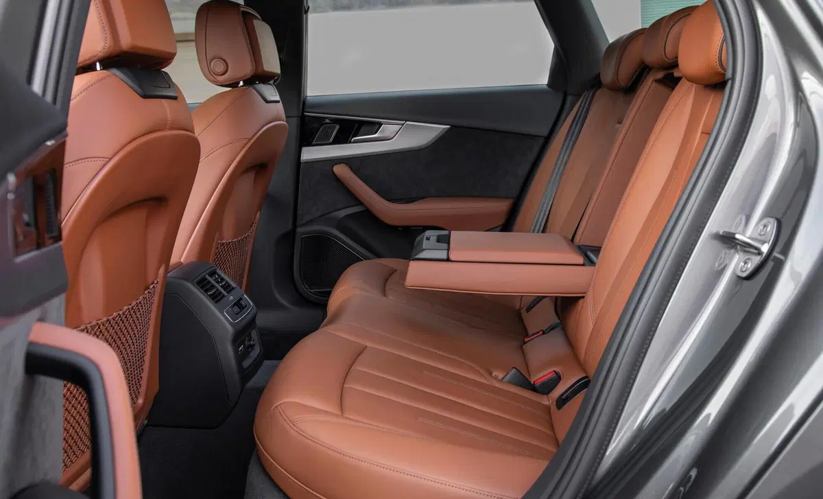 Audi A4 Avant 40 TFSI quattro S tronic Business Advanced (15)