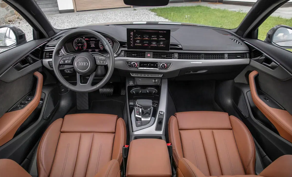 Audi A4 Avant 40 TFSI quattro S tronic Business Advanced (11)