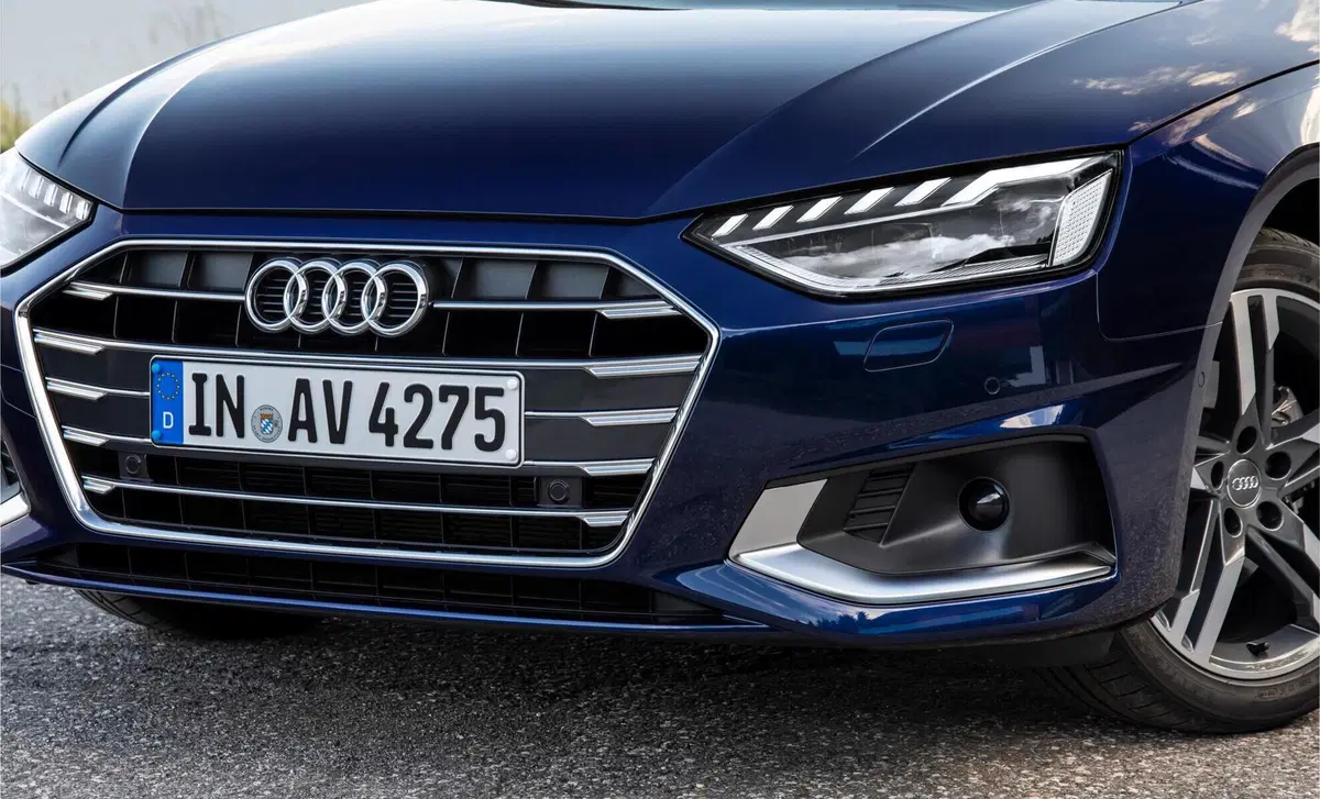 Audi A4 Avant 40 TFSI quattro S tronic Business Advanced (18)