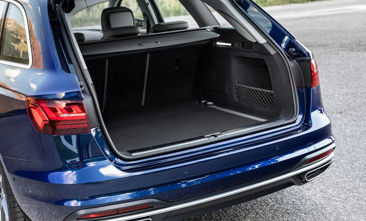 Audi A4 Avant 40 TFSI quattro S tronic Business Advanced (20)