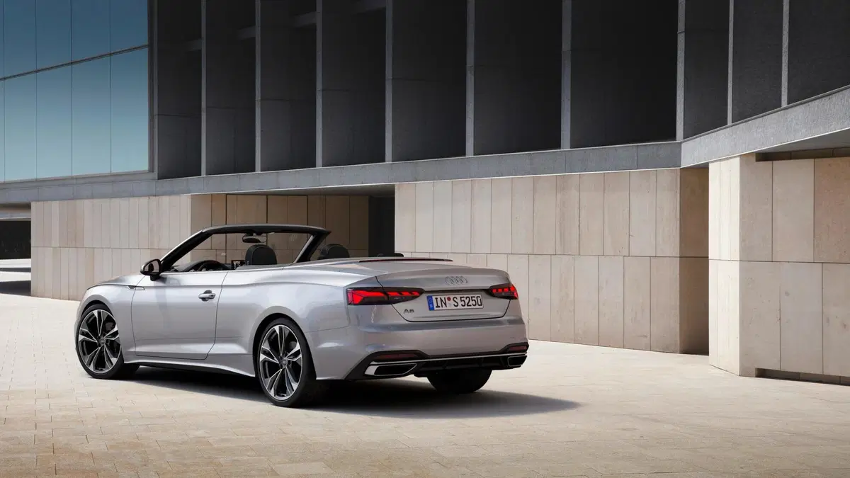 Audi A5 Cabrio 40 2.0 tfsi mhev Business quattro 204cv s-tronic (12)