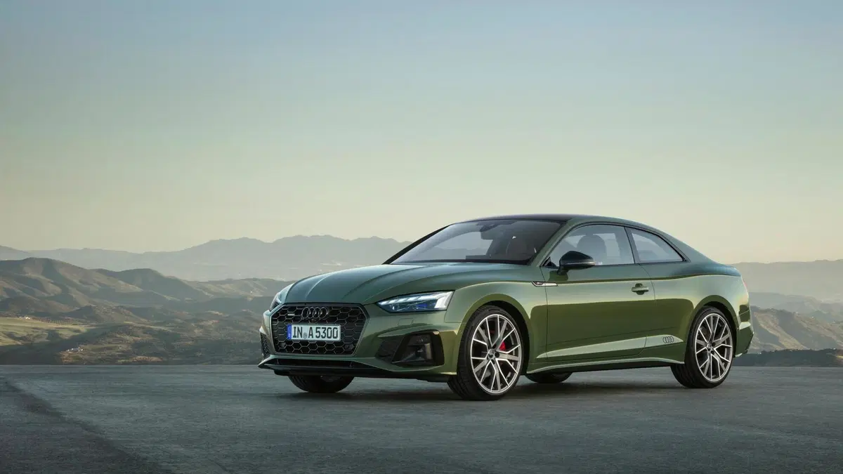 Audi A5 Coupé 45 TFSI 252 CV quattro S tronic Business (3)