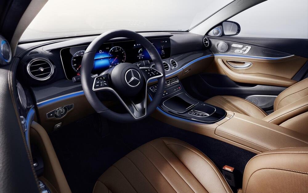 Gli interni della nuova Mercedes Classe E
