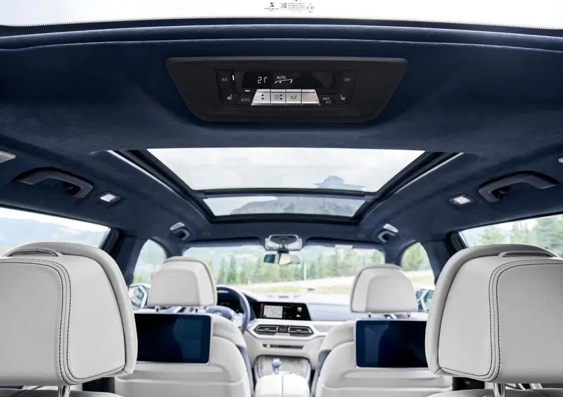 BMW X7 (33)