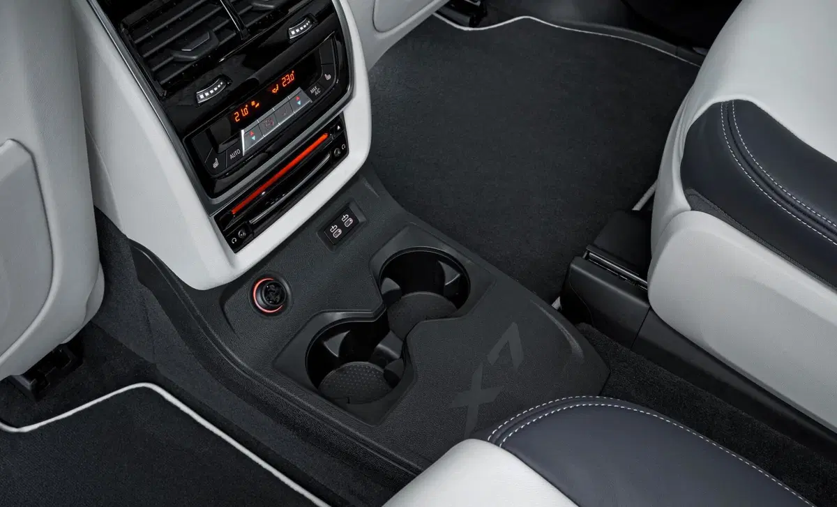 BMW X7 (37)