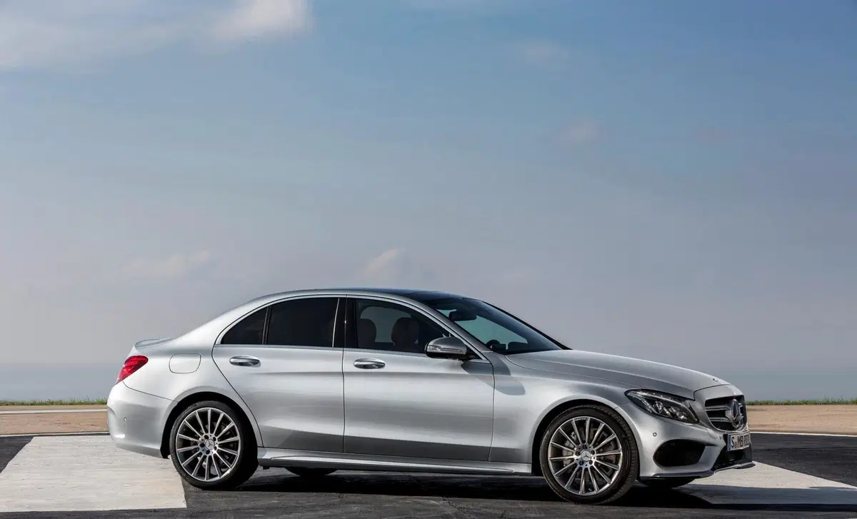 Mercedes-Benz Classe C 300 de Auto EQ-Power Executive (19)