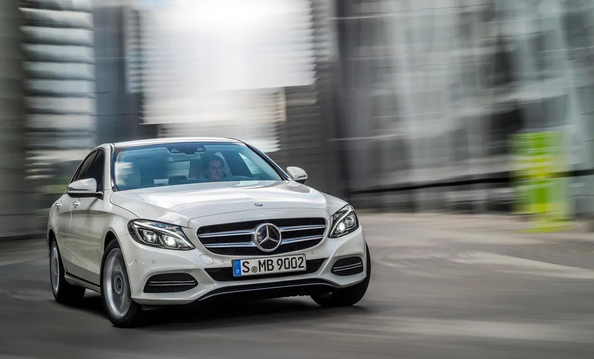 Mercedes-Benz Classe C 300 de Auto EQ-Power Executive (52)