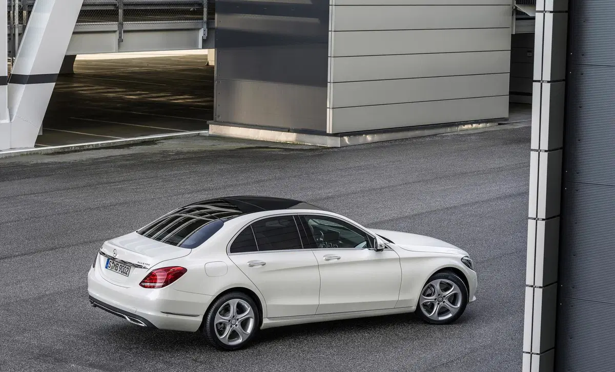 Mercedes-Benz Classe C 300 de Auto EQ-Power Executive (27)
