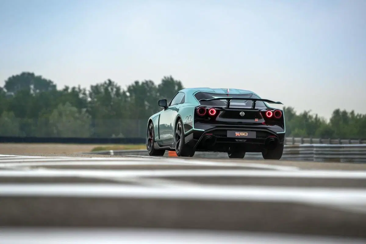 Nissan GT-R50 by Italdesign, debutto in streaming dall’Italia (2)