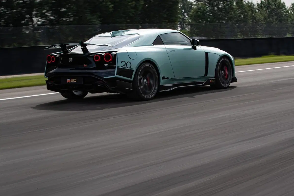 Nissan GT-R50 by Italdesign, debutto in streaming dall’Italia (5)