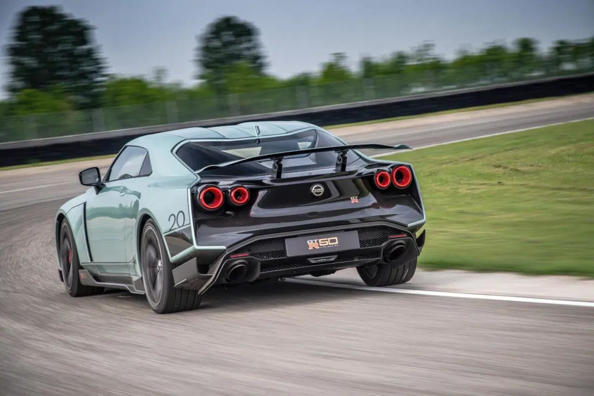 Nissan GT-R50 by Italdesign, debutto in streaming dall’Italia (6)