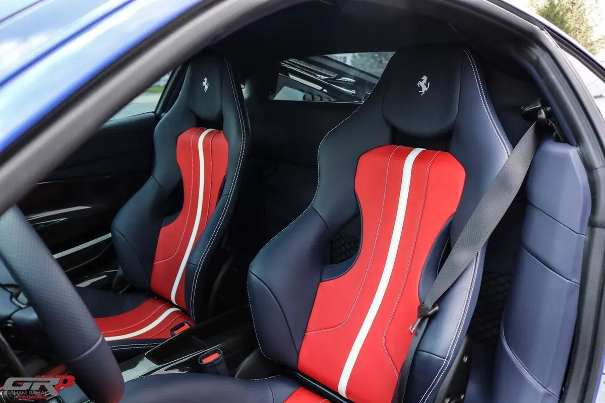 Ferrari 488 Pista, in vendita a 485.000 dollari un esemplare che strizza l'occhio agli USA (6)