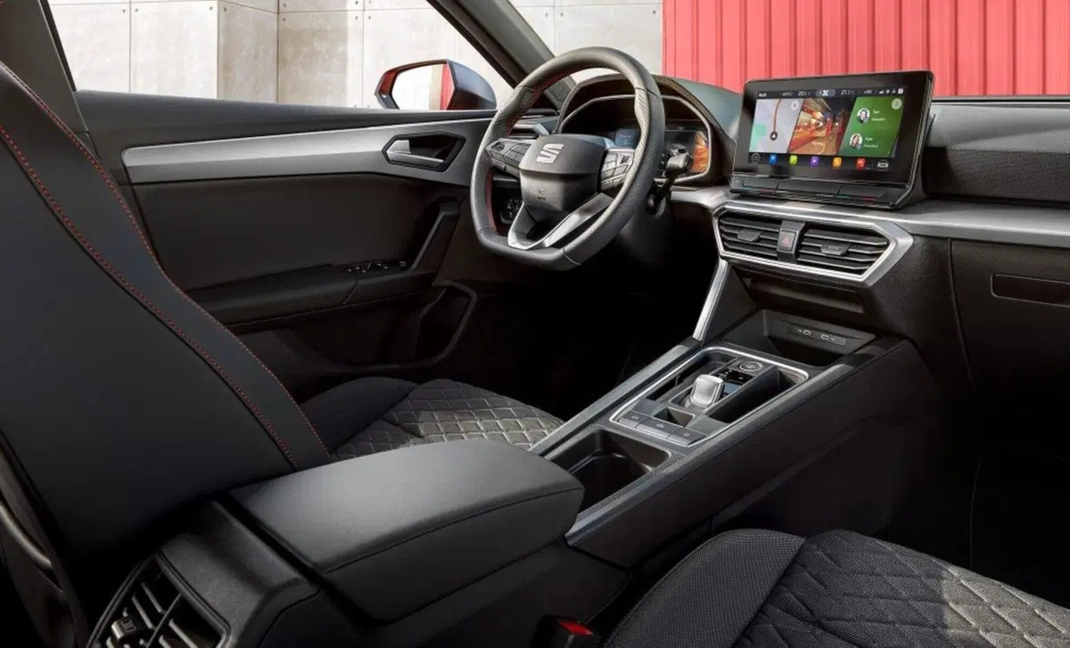 SEAT Leon 1.0 eTSI 110 CV DSG Xcellence (16)