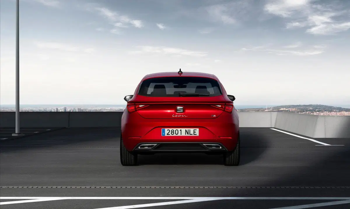 SEAT Leon 1.0 eTSI 110 CV DSG Xcellence (5)