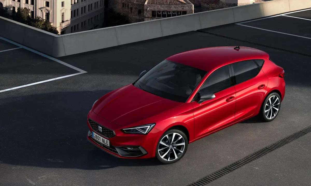 SEAT Leon 1.0 eTSI 110 CV DSG Xcellence (8)
