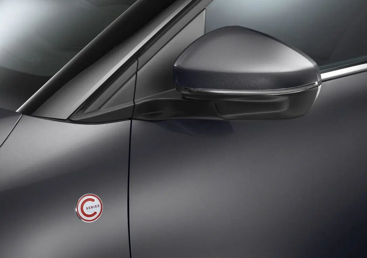 Citroen C5 Aircross, arriva la C-Series (6)