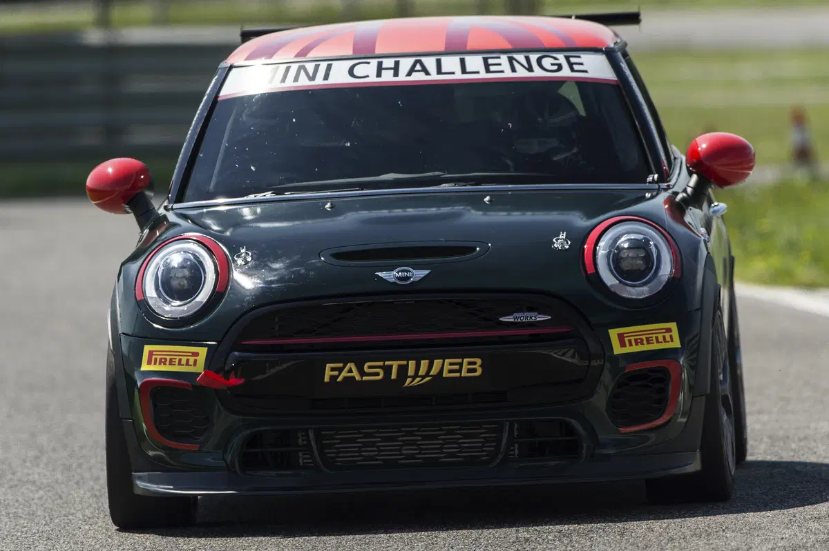 Mini Challenge John Cooper Works 2016: alla scoperta della vettura [Video] (6)