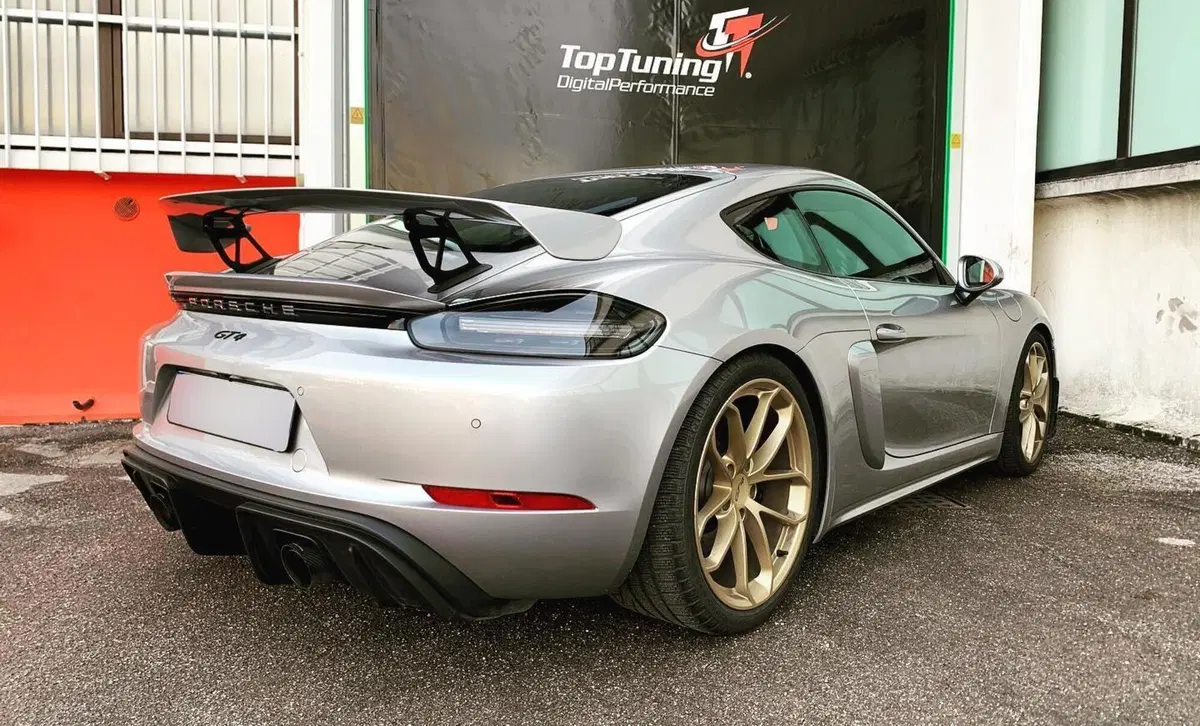 Porsche 718 Cayman GT4: con TopTuning è ancora più veloce (3)