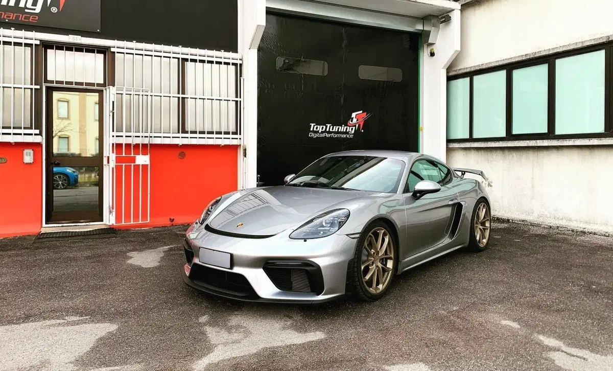 Porsche 718 Cayman GT4: con TopTuning è ancora più veloce (4)