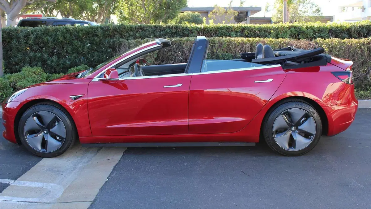 Tesla Model 3: in USA è anche Cabrio (3)