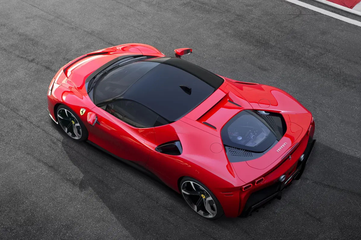 Ferrari SF90 Stradale, la rivoluzione di Maranello (5)
