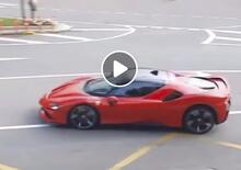 Leclerc sgomma a Montecarlo con la Ferrari SF90 Stradale! [VIDEO]