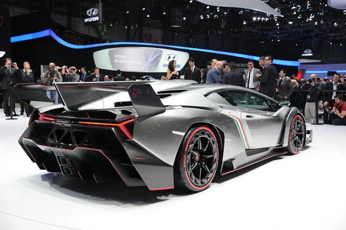 Top-10 Lamborghini: le supercar più importanti (e fighe) del Toro sono qui (7)
