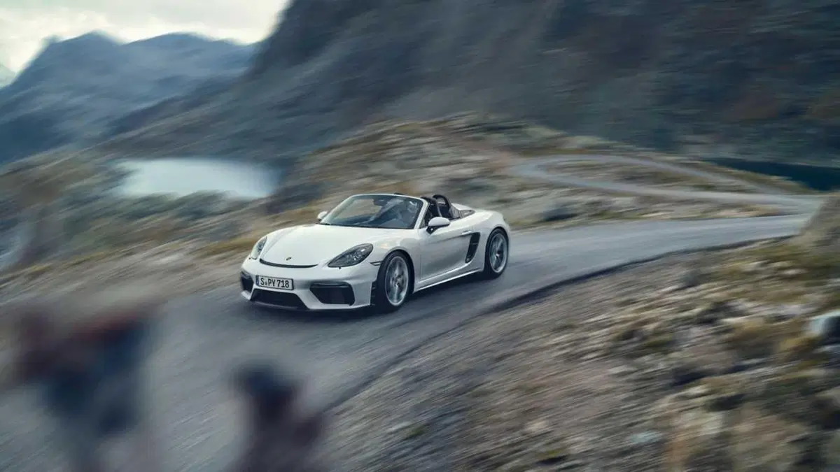 Porsche Cayman GT4 e 718 Spyder, torna il Flat Six con 420 CV  (19)
