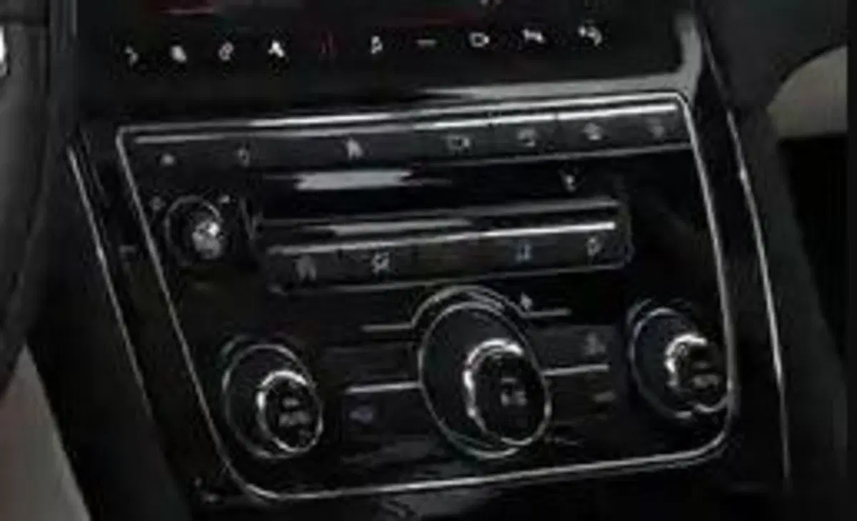Jaguar XJ (2009-20) (21)