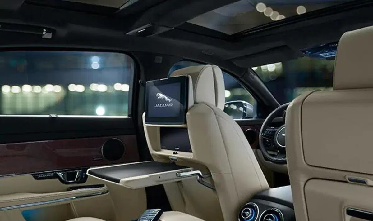 Jaguar XJ (2009-20) (17)