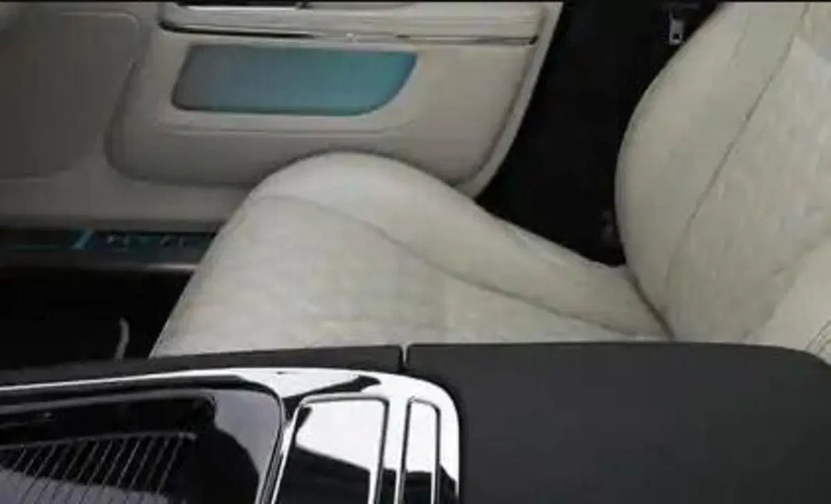 Jaguar XJ (2009-20) (19)