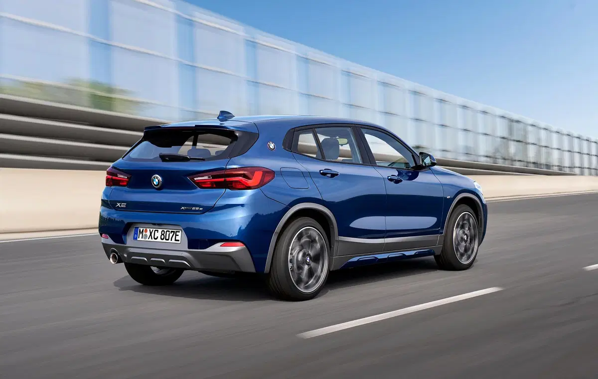 BMW X2 xDrive 25e, sul SUV arriva l'ibrido plug-in (2)