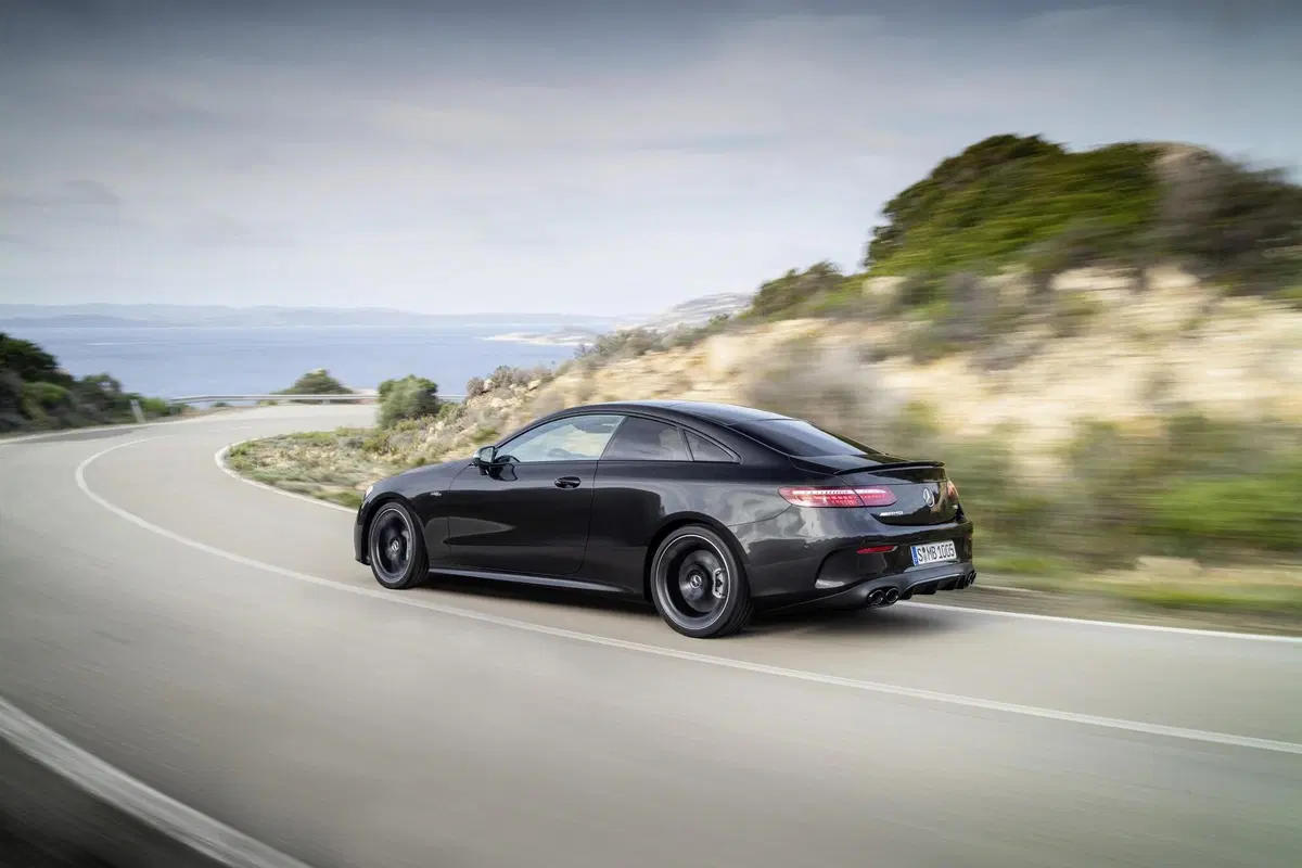 Mercedes Classe E Coupé e Cabrio 2020: ecco il restyling (6)