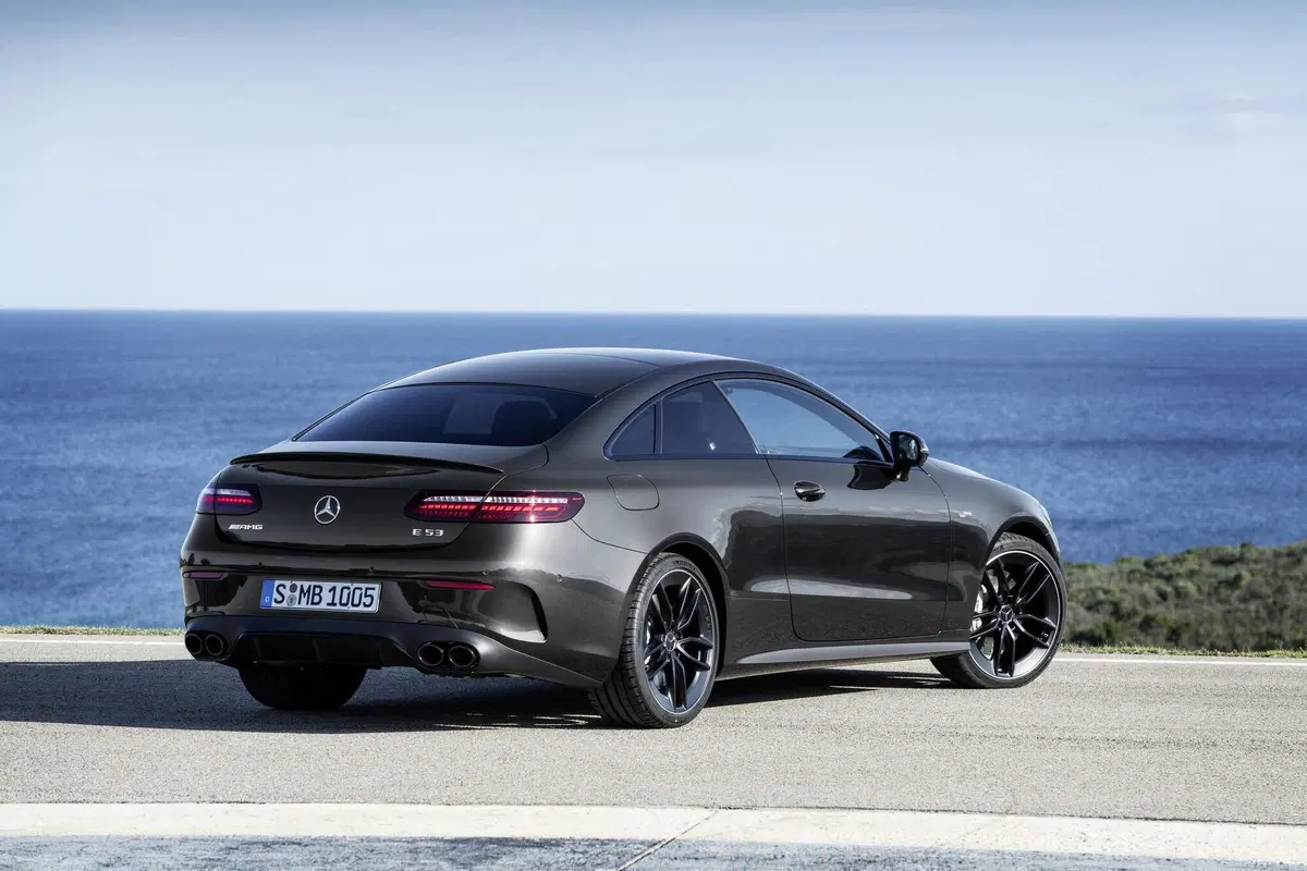 Mercedes Classe E Coupé e Cabrio 2020: ecco il restyling (2)