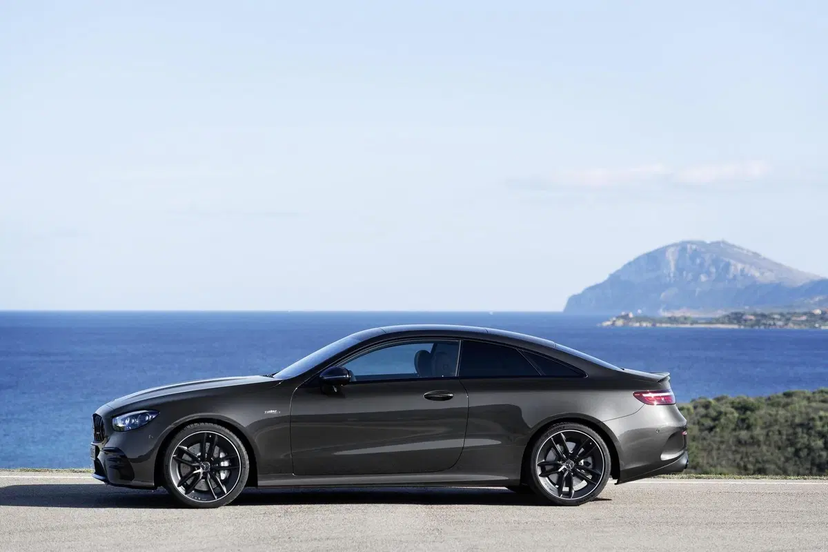 Mercedes Classe E Coupé e Cabrio 2020: ecco il restyling (9)