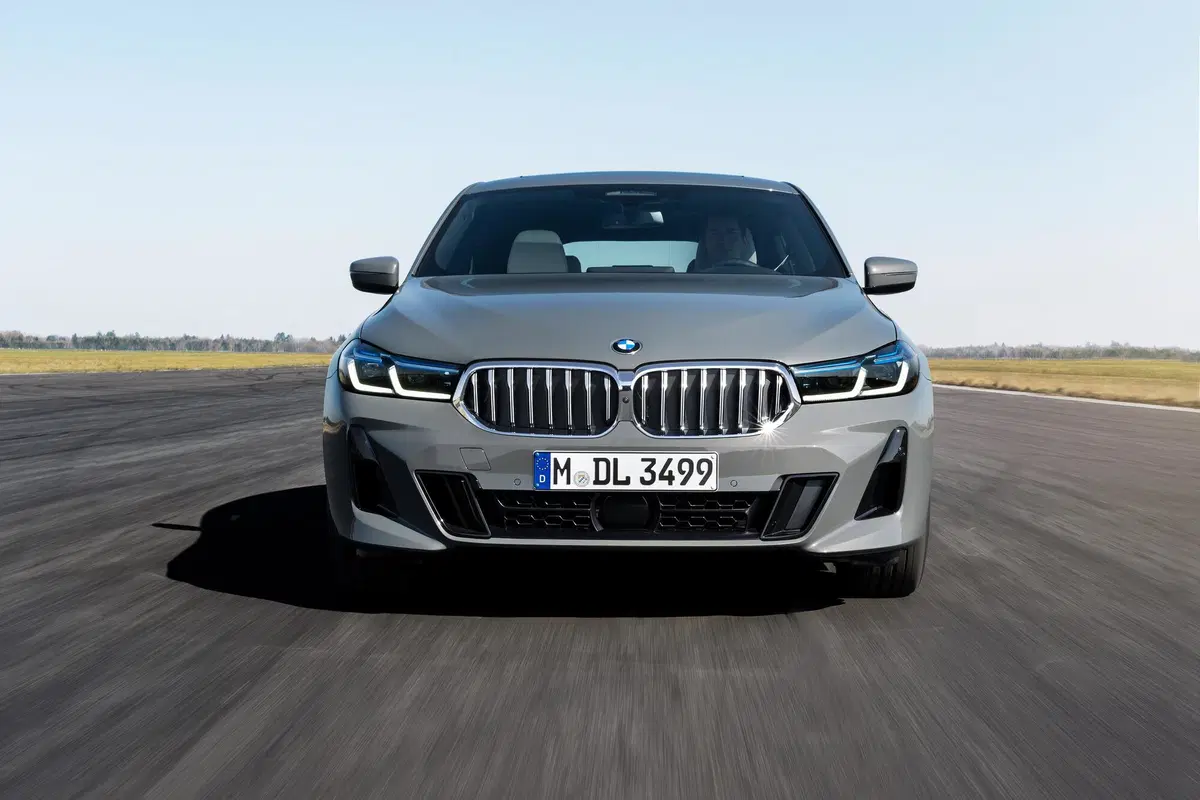 BMW Serie 6 Gran Turismo, svelato il restyling (3)