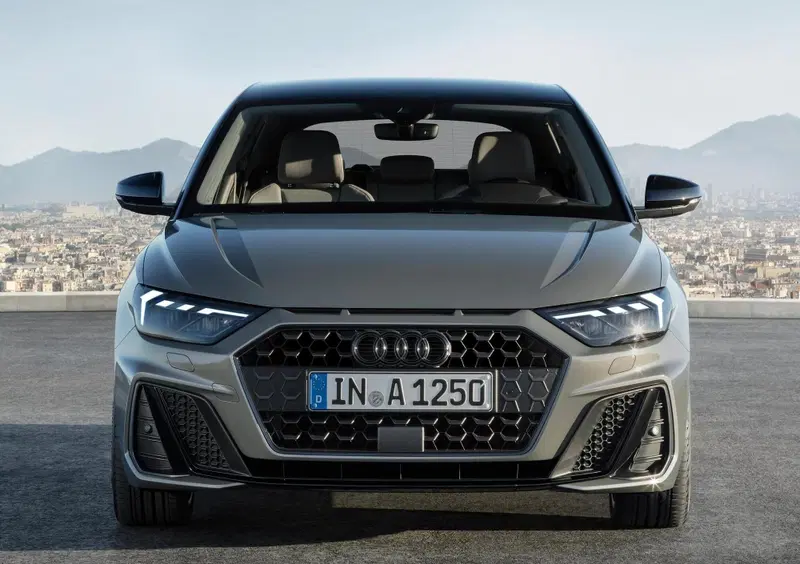 Audi A1 Sportback (2011-19) (3)