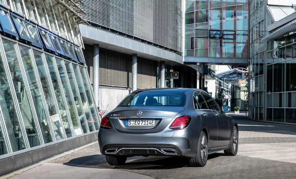 Mercedes-Benz Classe C 300 de Auto EQ-Power Executive (5)