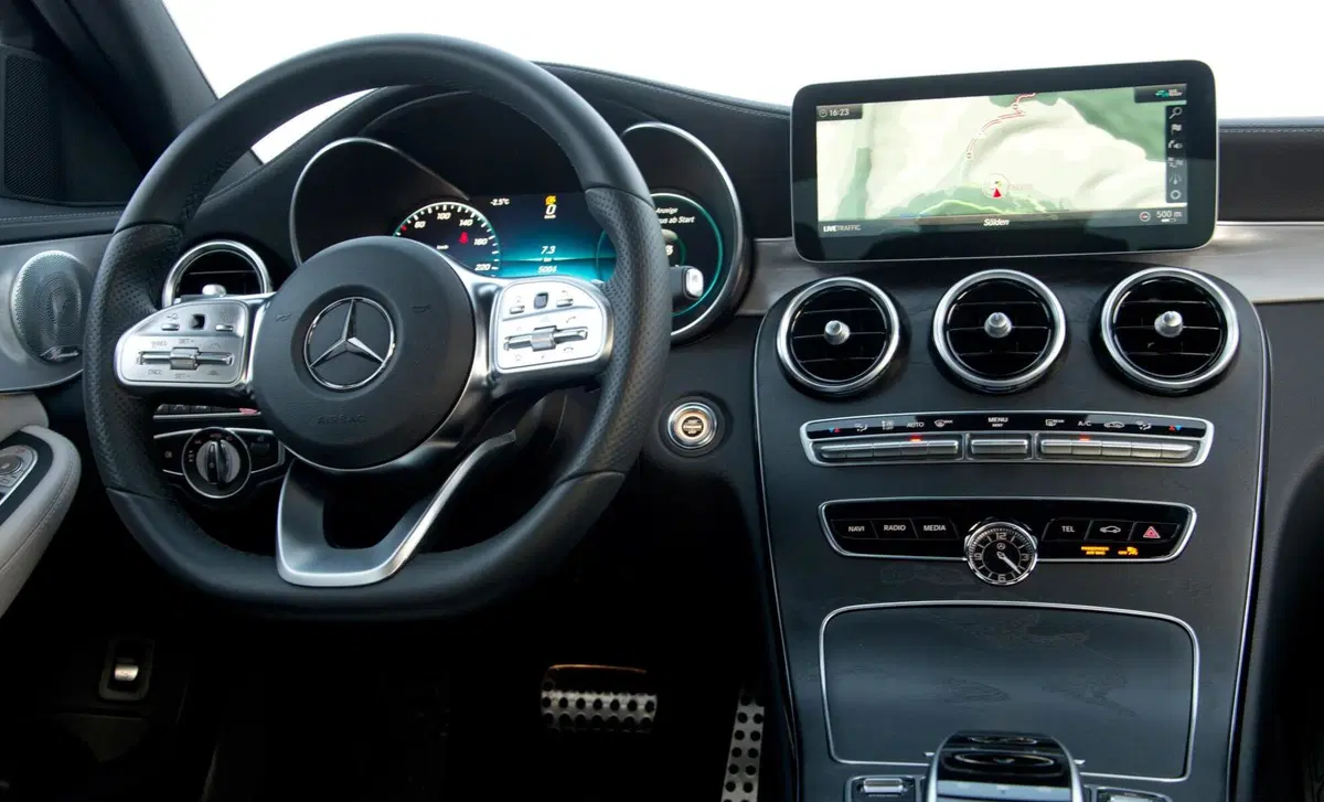 Mercedes-Benz Classe C 300 de Auto EQ-Power Executive (7)