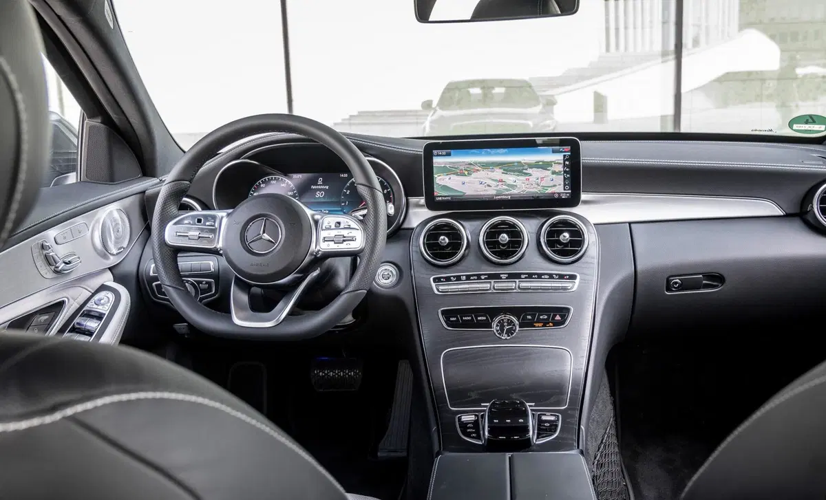 Mercedes-Benz Classe C 300 de Auto EQ-Power Executive (13)