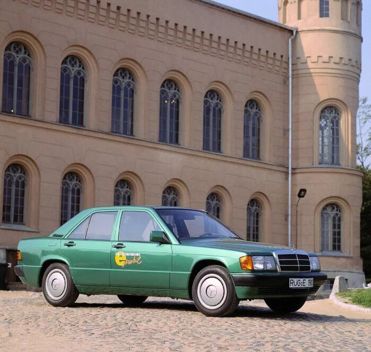 Mercedes 190 E Elektro, l’elettrico premium di 30 anni fa (7)
