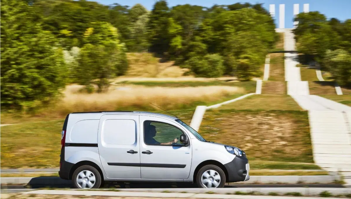 Renault Kangoo 1.5 dCi 90CV F.AP. 4p. Express Maxi Ice (2)