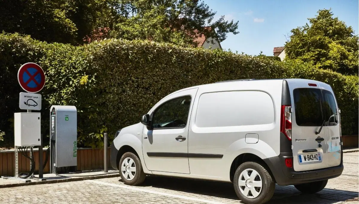 Renault Kangoo 1.5 dCi 90CV F.AP. 4p. Express Maxi Ice (4)