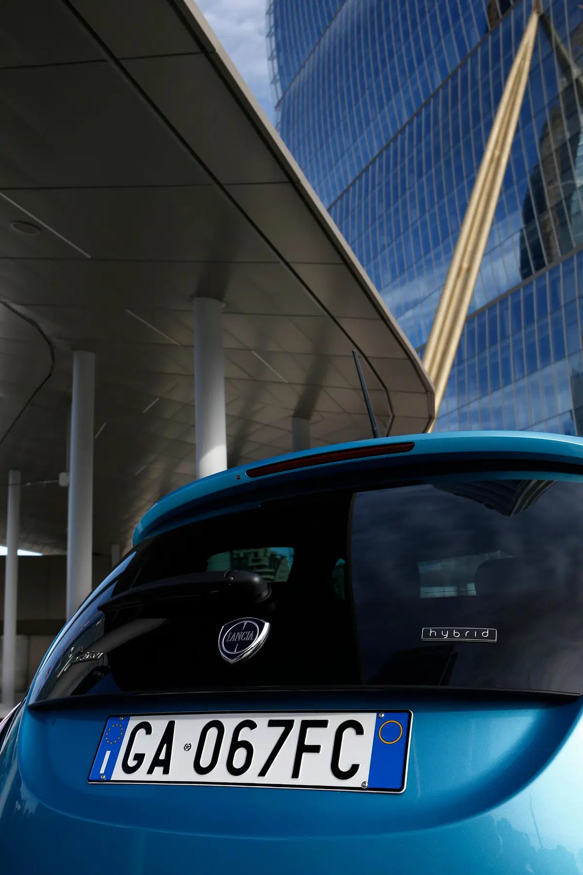 Lancia Ypsilon Hybrid | Il sistema a 12 volt promette risparmio... (9)