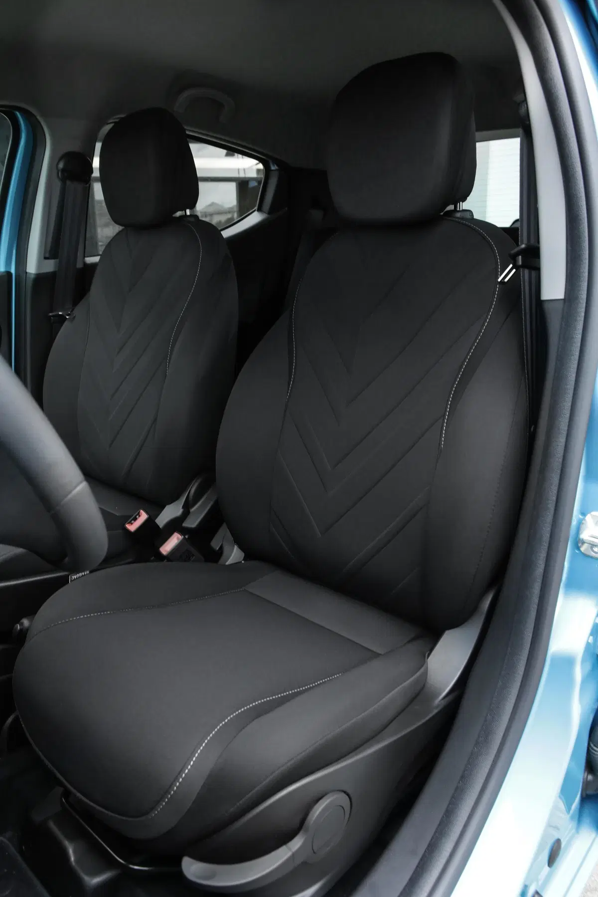 Lancia Ypsilon Hybrid | Il sistema a 12 volt promette risparmio... (21)
