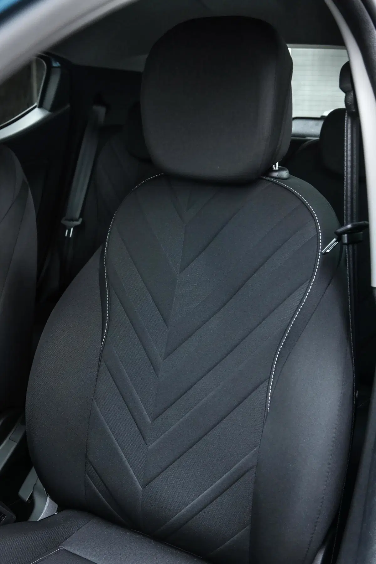 Lancia Ypsilon Hybrid | Il sistema a 12 volt promette risparmio... (27)