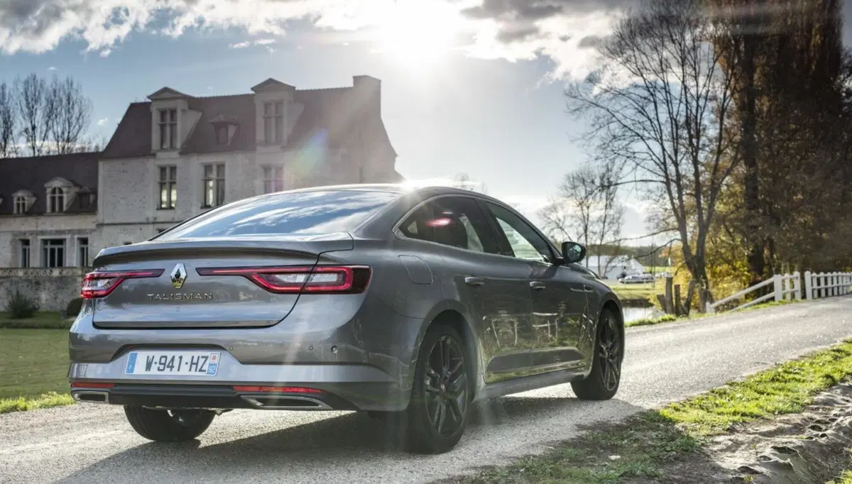 Renault Talisman 130 CV Energy Executive 4Control (4)
