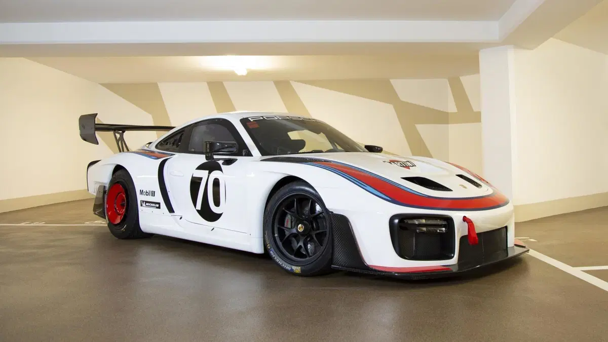 Porsche 935 con 0 km all'asta da Sotheby's: 1.300.000 euro per l'esemplare numero 2 (almeno!)